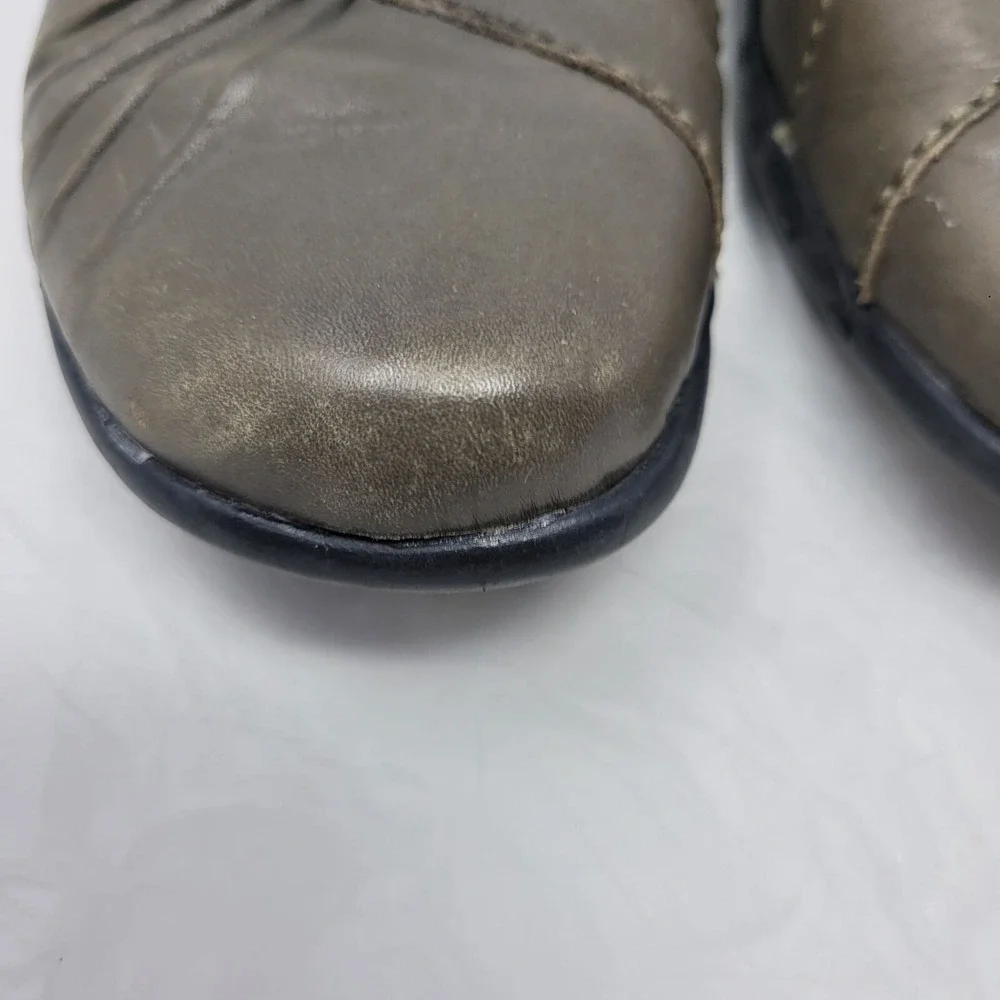 Cobb Hill Paulett Leather Loafers  7.5N Gray Pleated Detail Slip-On Comfort Shoe